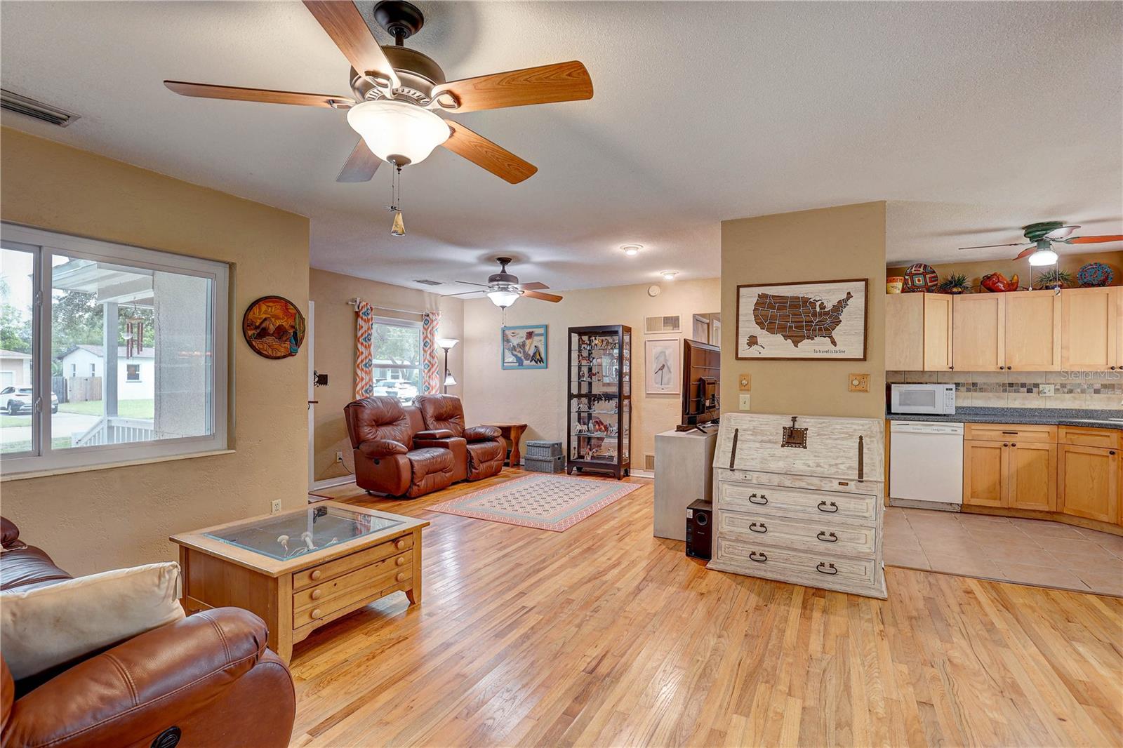 3124 31ST AVE N, ST PETERSBURG, FL, 33713