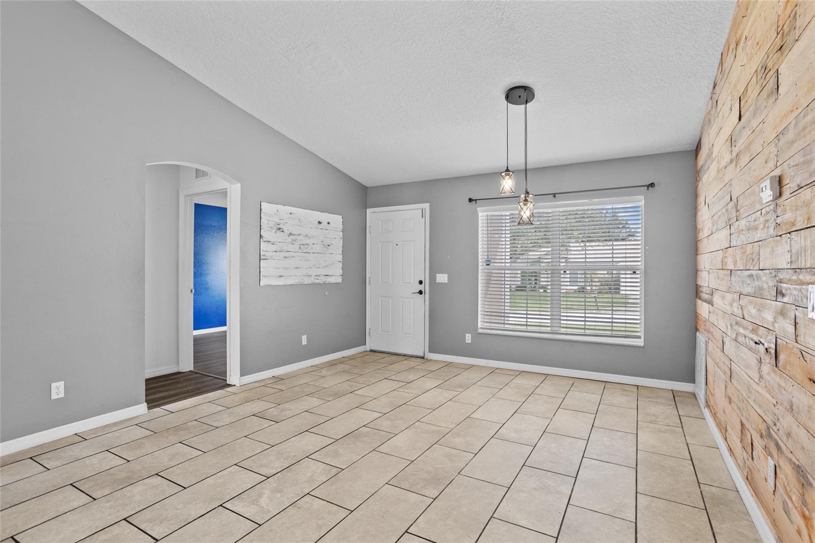 112 LAKE BUTLER AVE, HAINES CITY, FL, 33844