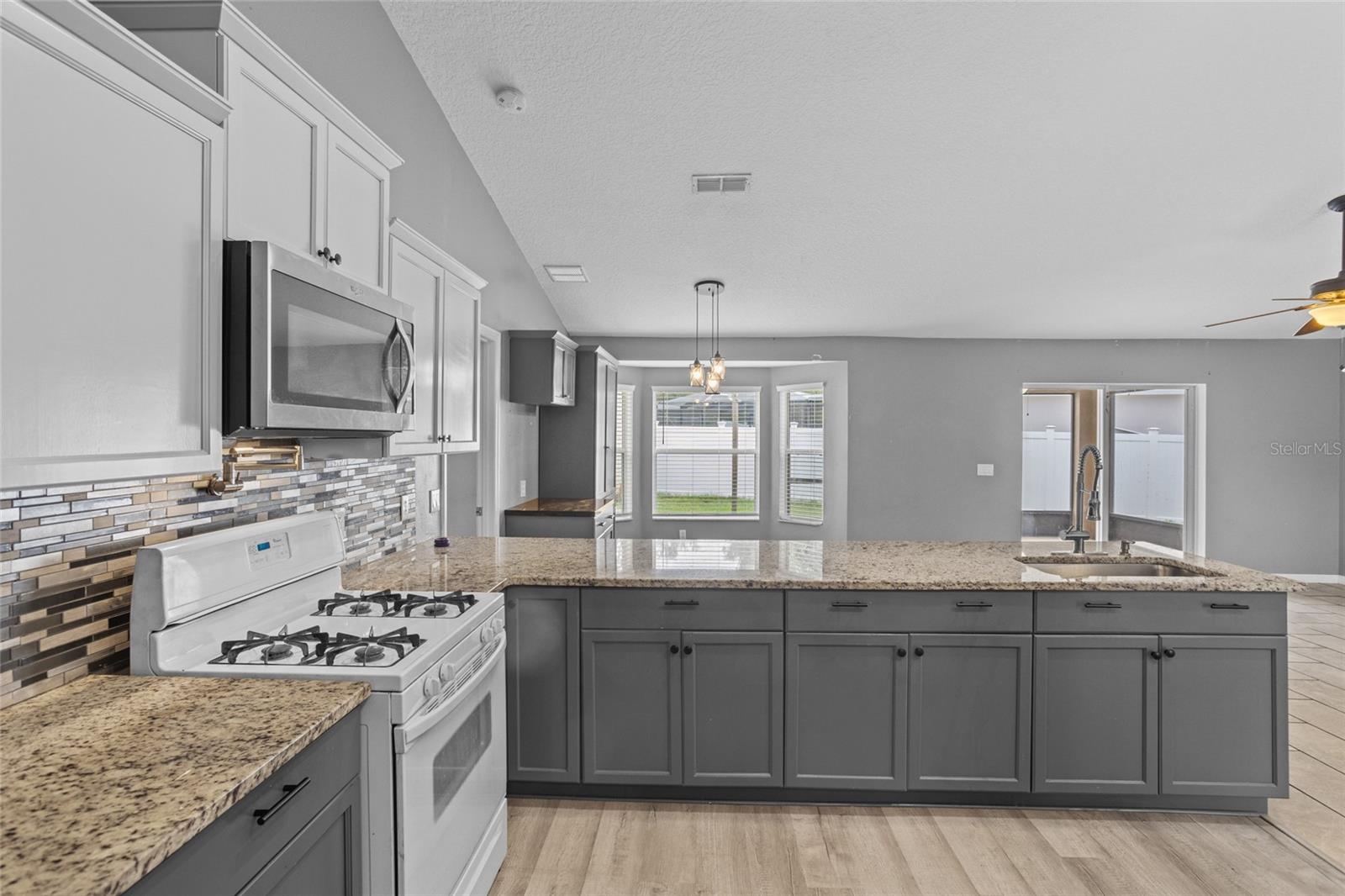 112 LAKE BUTLER AVE, HAINES CITY, FL, 33844