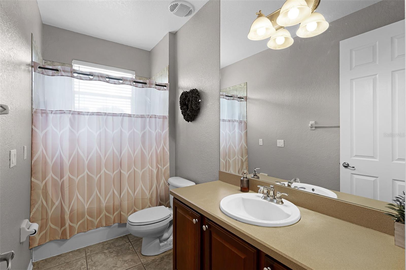 19250 NEWBURG ST, ORLANDO, FL, 32833