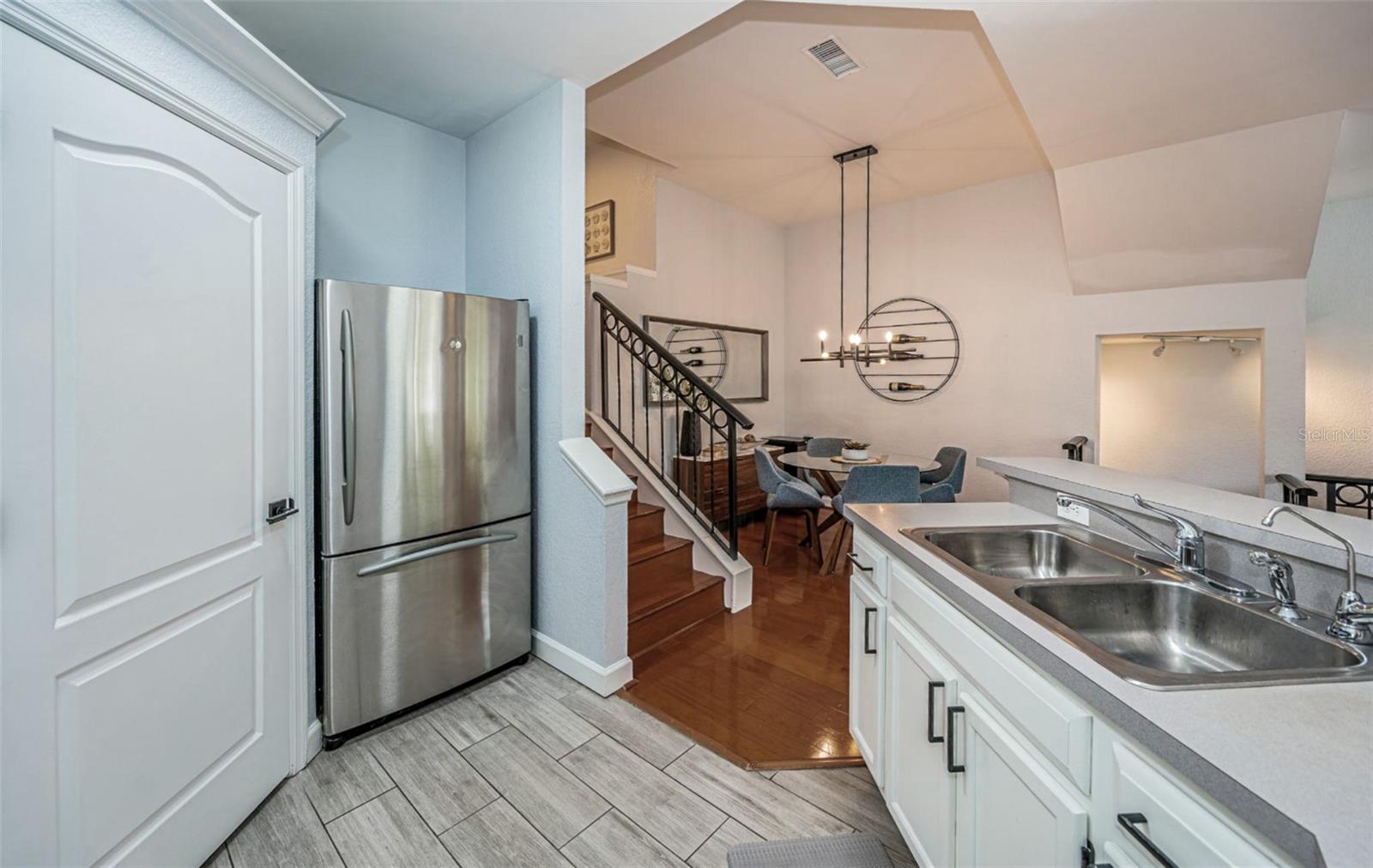 603 FATHOM CT, TAMPA, FL, 33602