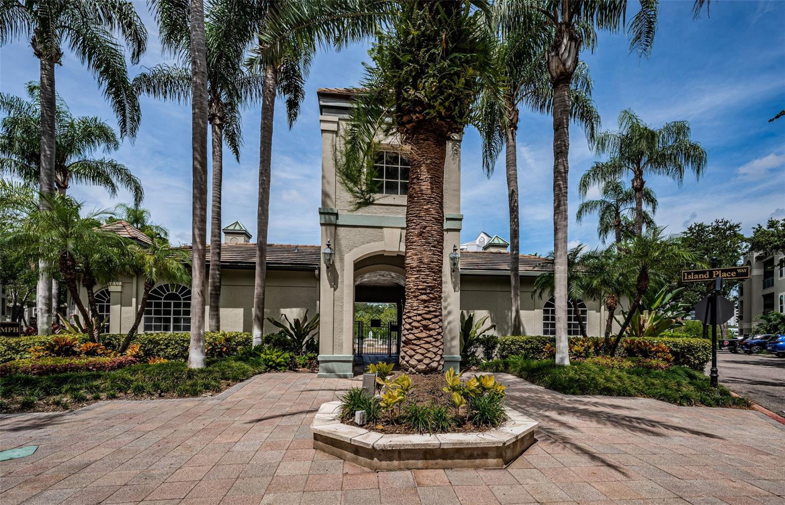 603 FATHOM CT, TAMPA, FL, 33602