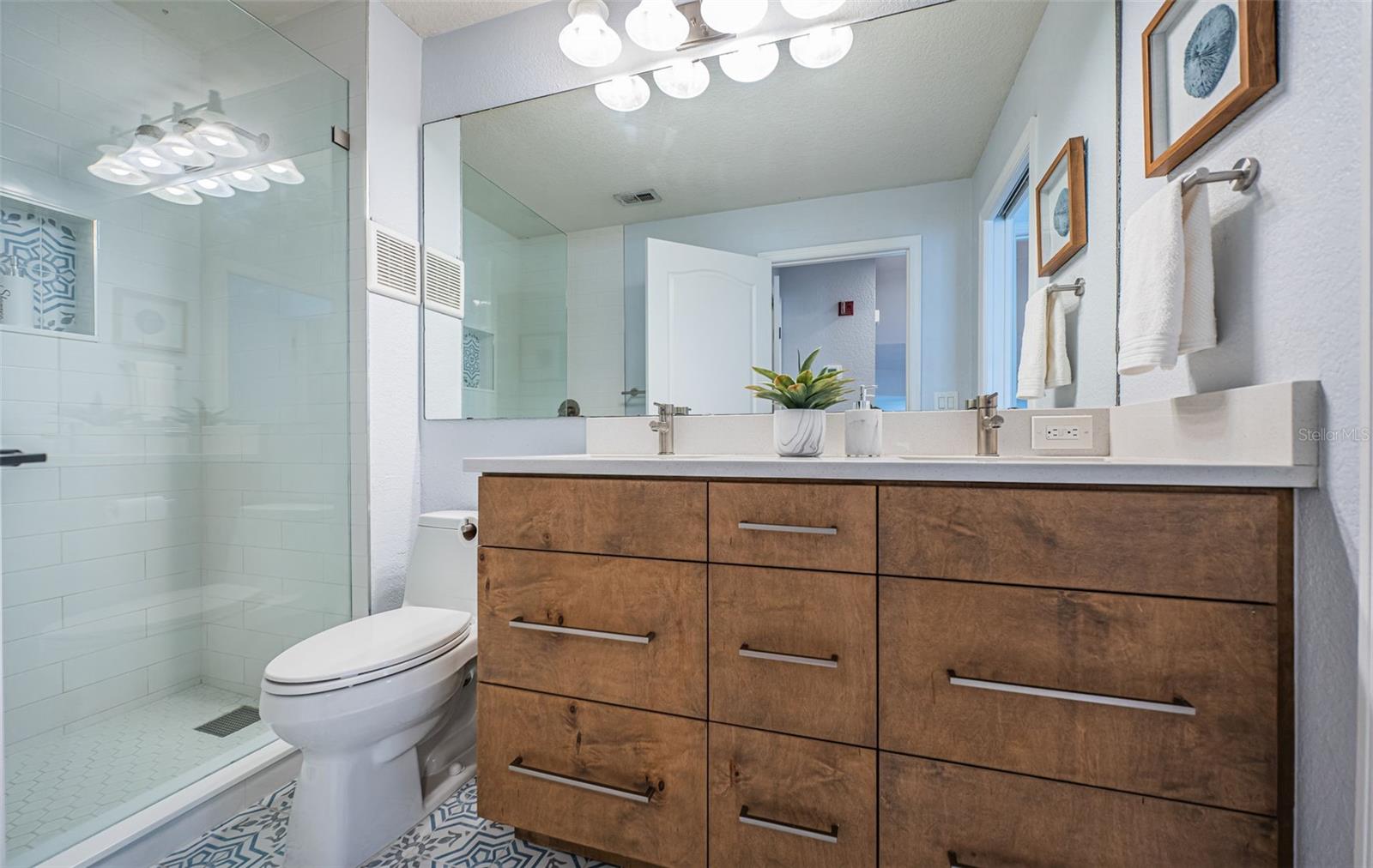 603 FATHOM CT, TAMPA, FL, 33602