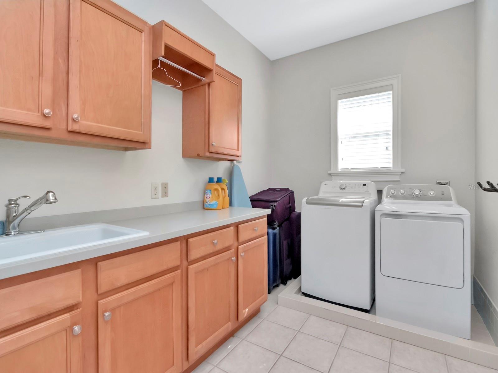 2nd level laundry room