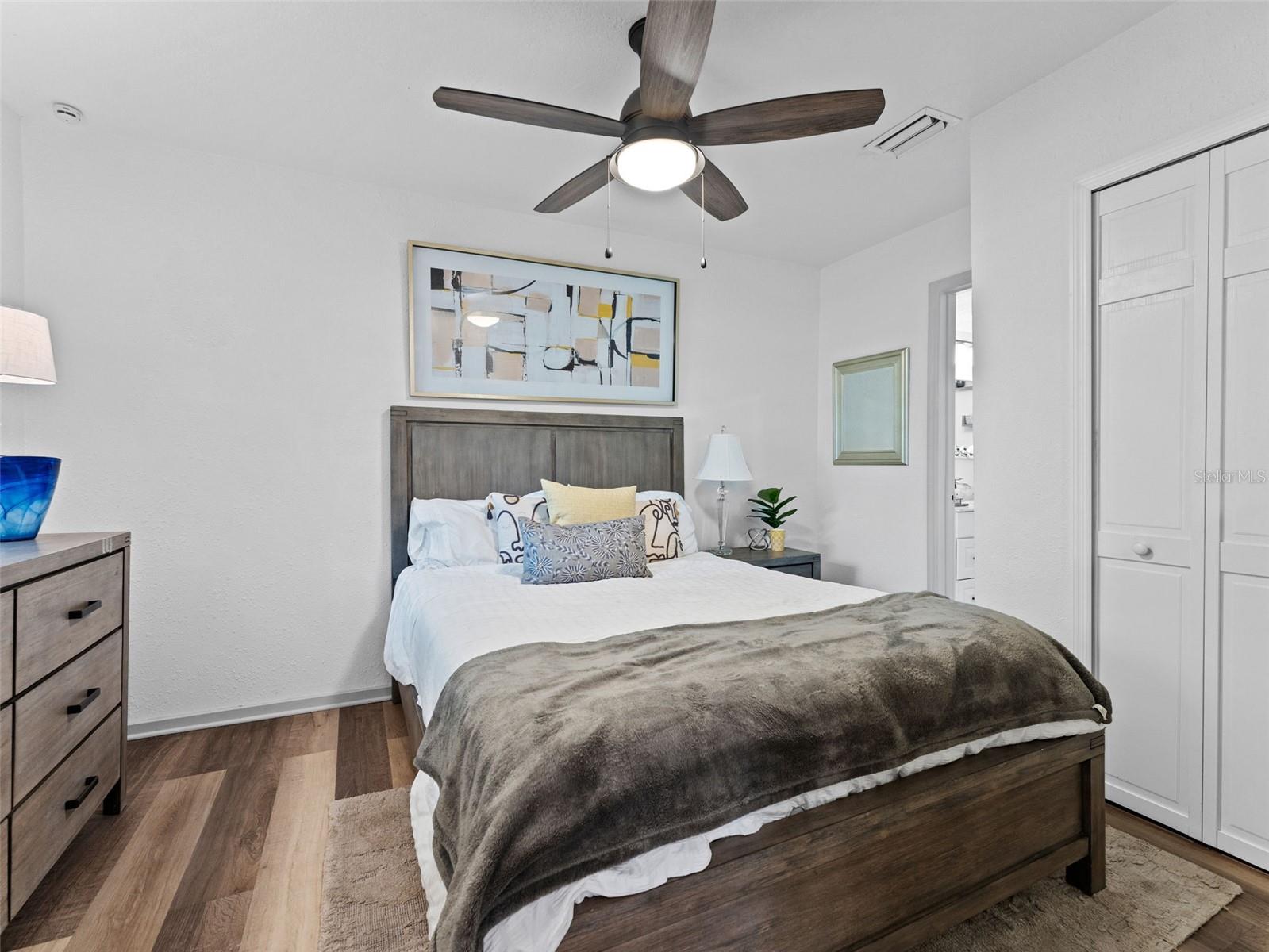 5012 N BRANCH AVE, TAMPA, FL, 33603