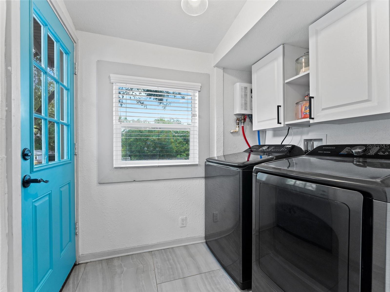 5012 N BRANCH AVE, TAMPA, FL, 33603