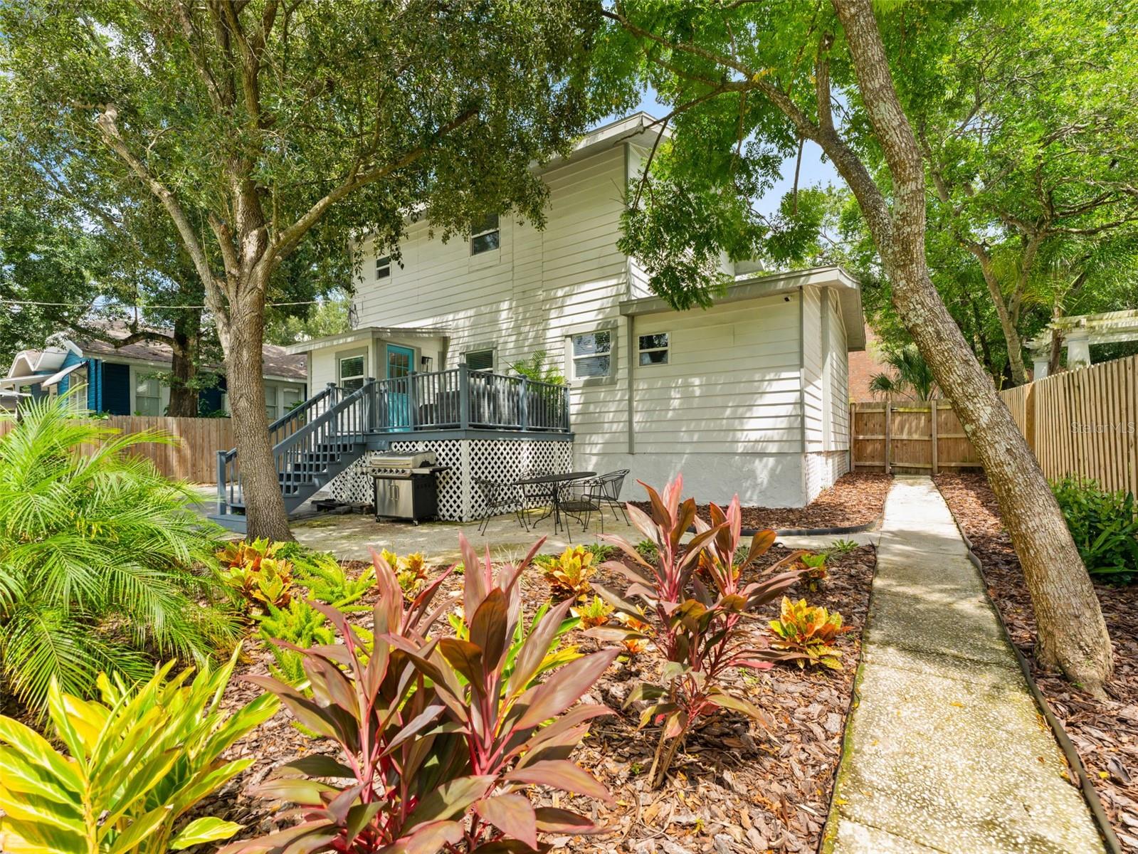 5012 N BRANCH AVE, TAMPA, FL, 33603