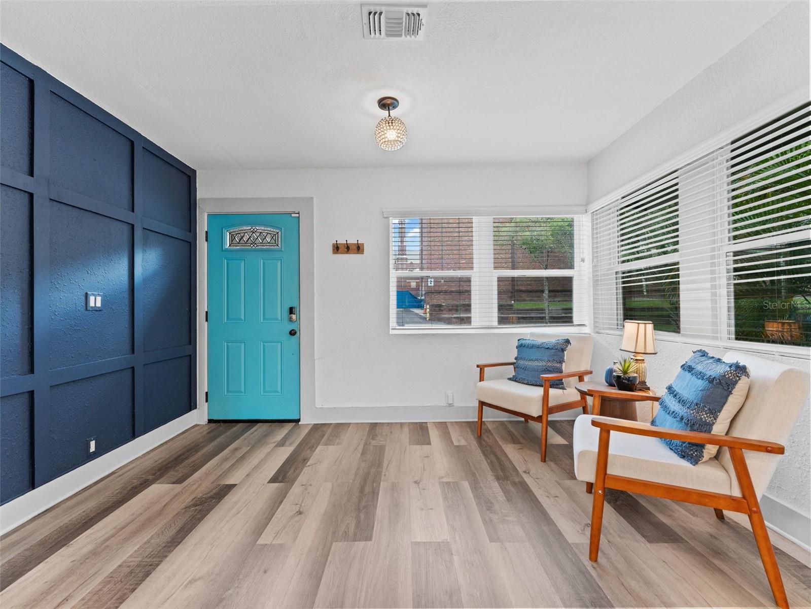 5012 N BRANCH AVE, TAMPA, FL, 33603