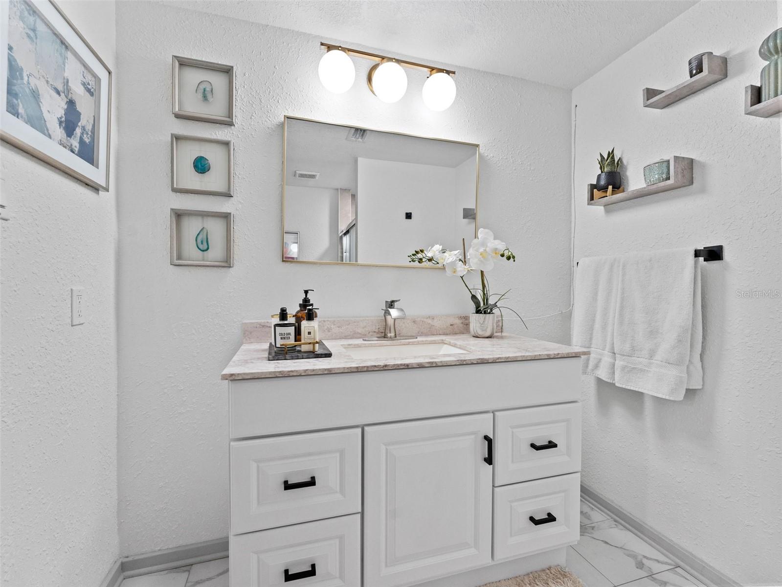 5012 N BRANCH AVE, TAMPA, FL, 33603