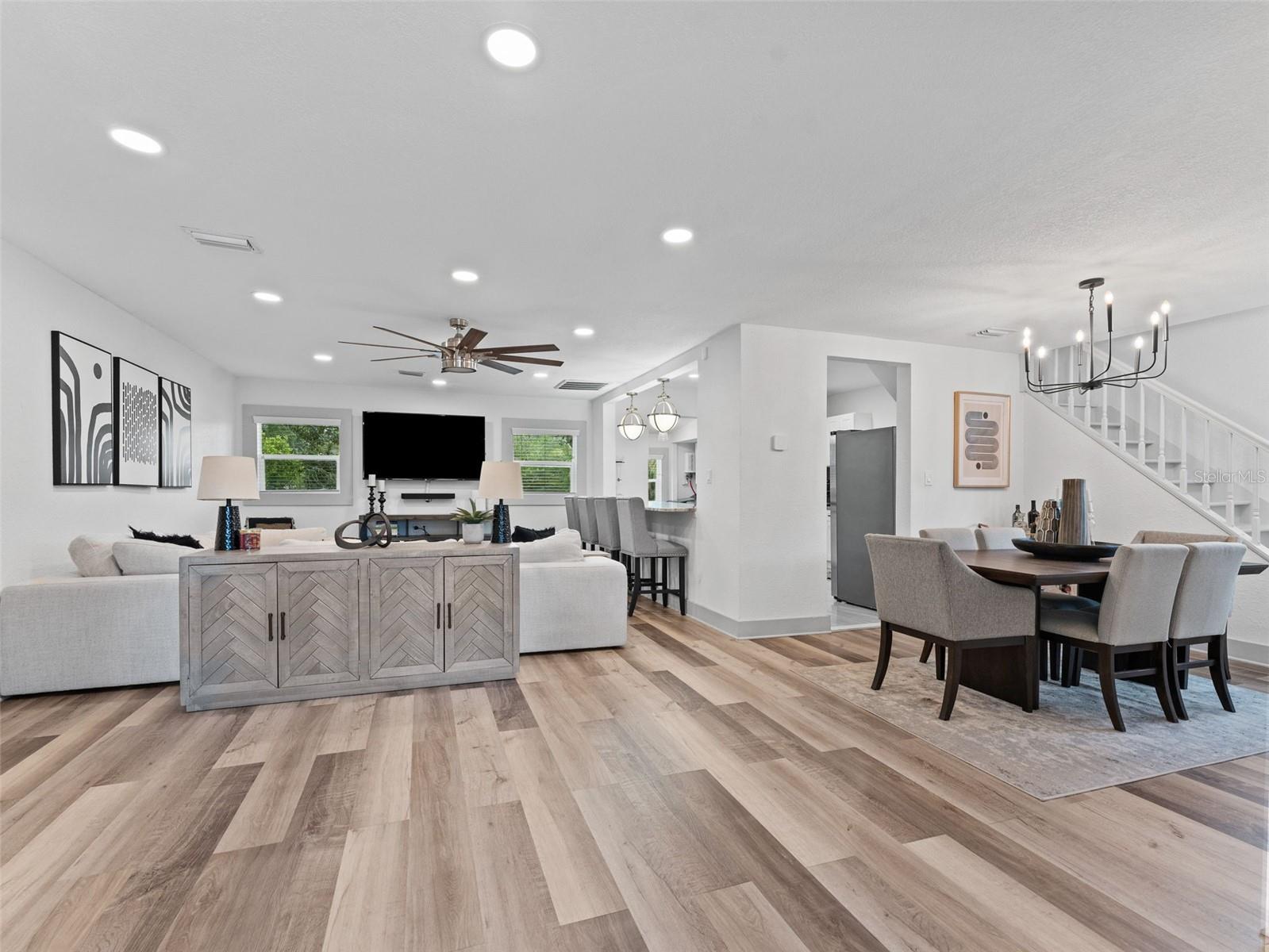 5012 N BRANCH AVE, TAMPA, FL, 33603