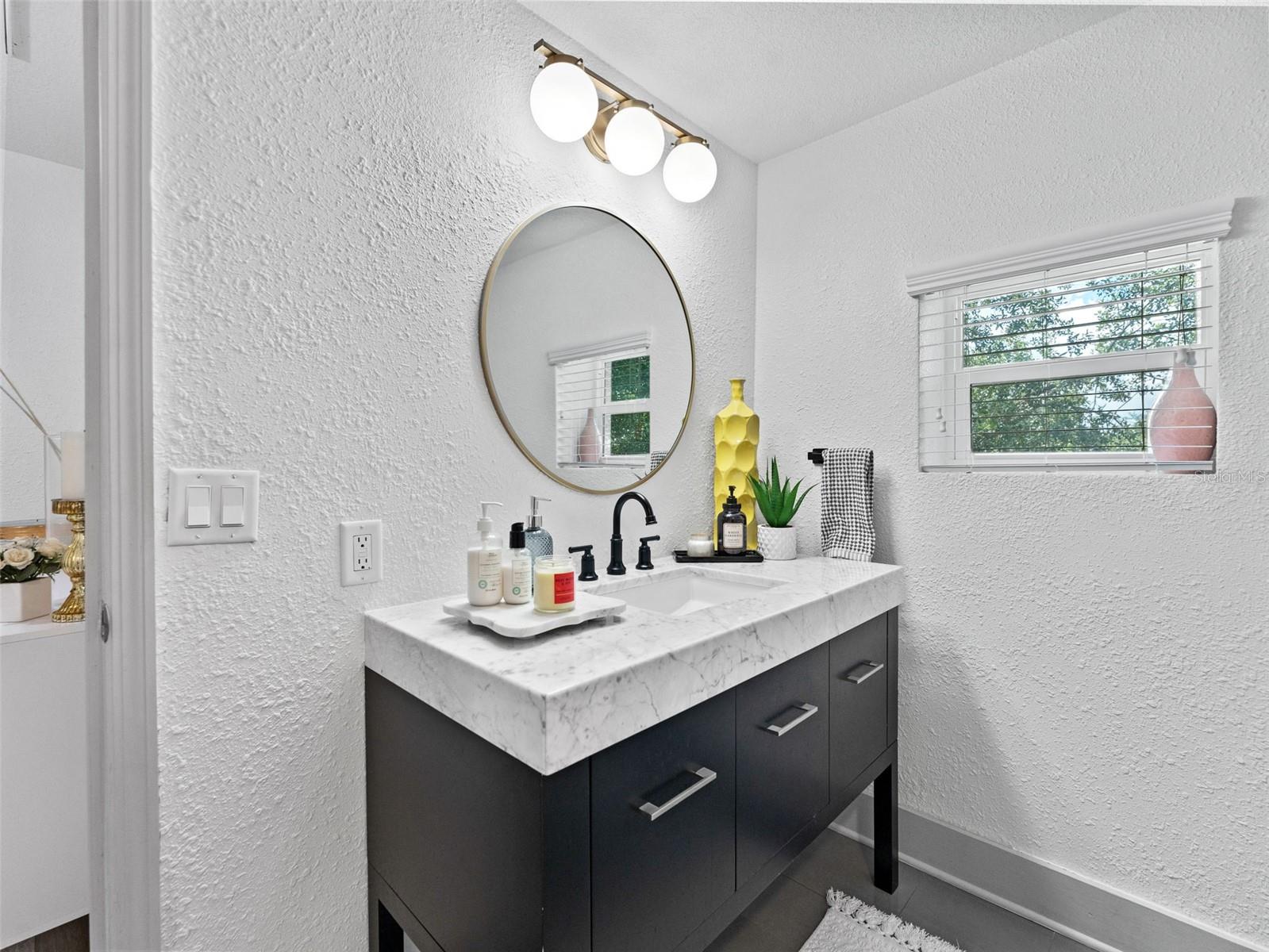 5012 N BRANCH AVE, TAMPA, FL, 33603