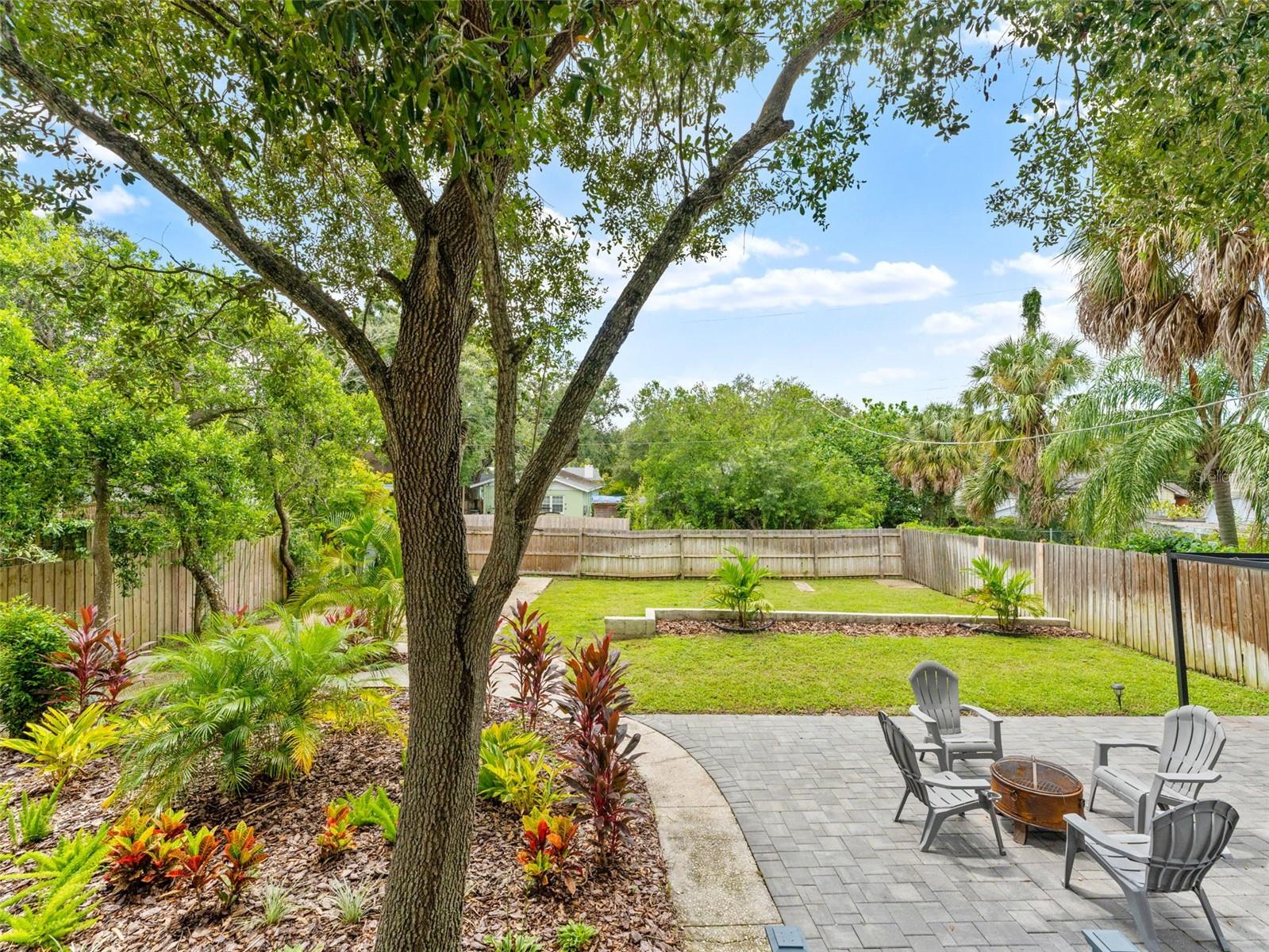 5012 N BRANCH AVE, TAMPA, FL, 33603