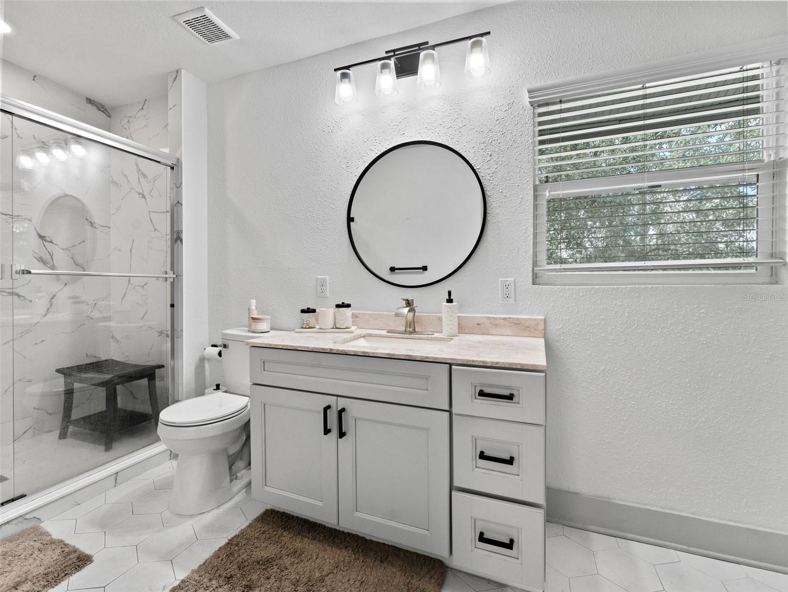 5012 N BRANCH AVE, TAMPA, FL, 33603