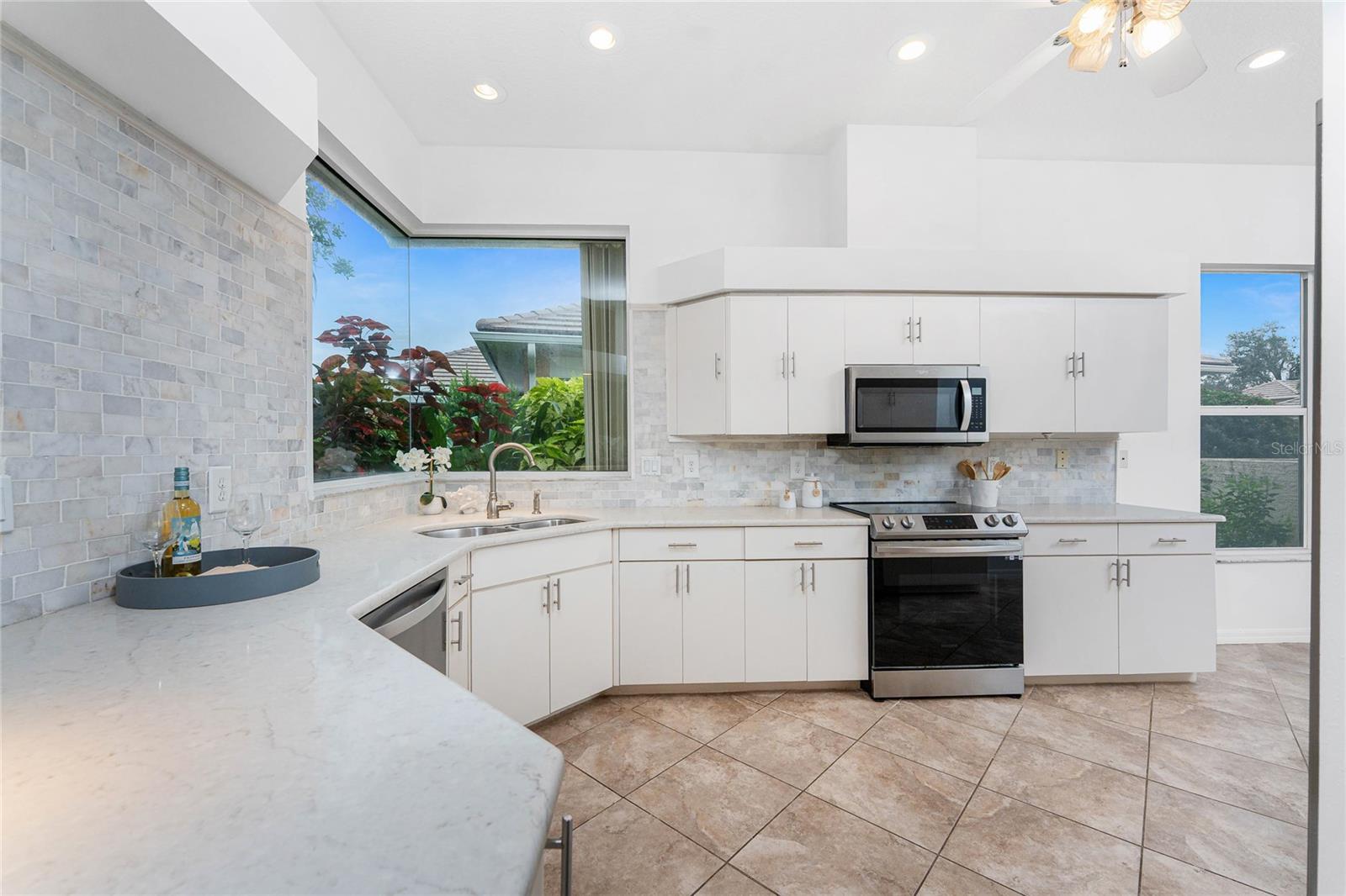 680 LAKESCENE DR, VENICE, FL, 34293