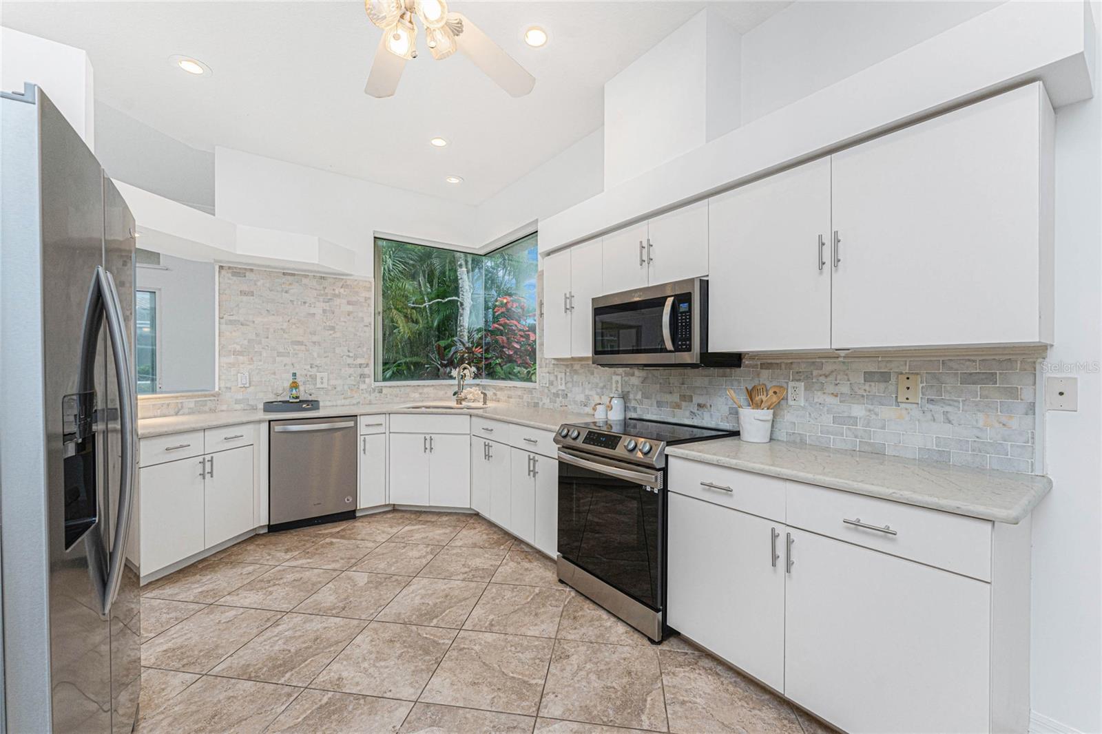 680 LAKESCENE DR, VENICE, FL, 34293