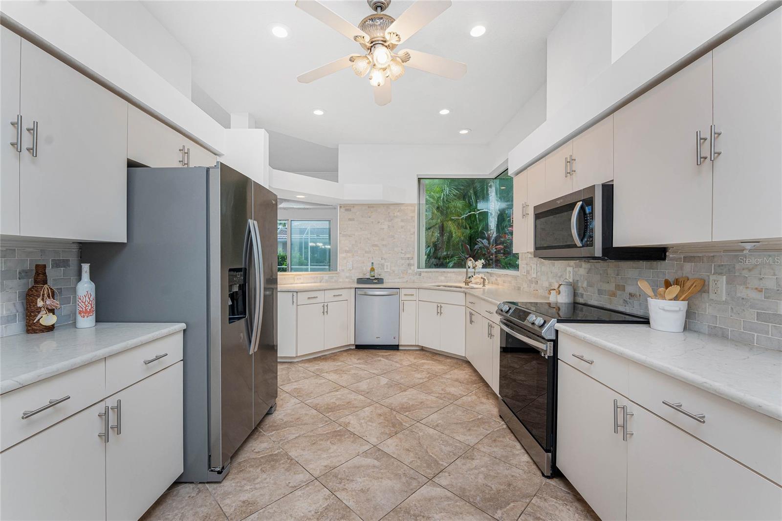 680 LAKESCENE DR, VENICE, FL, 34293