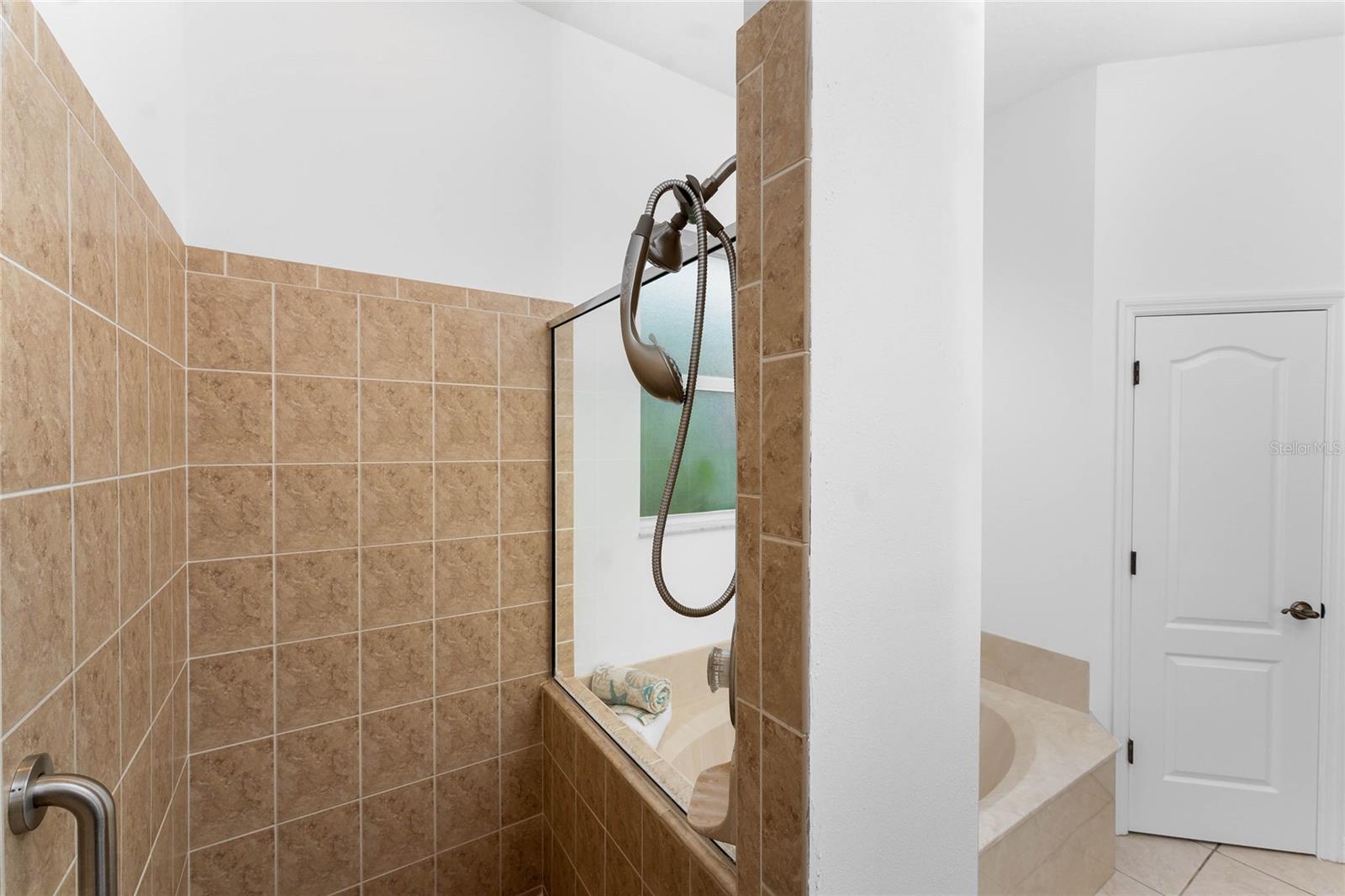 680 LAKESCENE DR, VENICE, FL, 34293