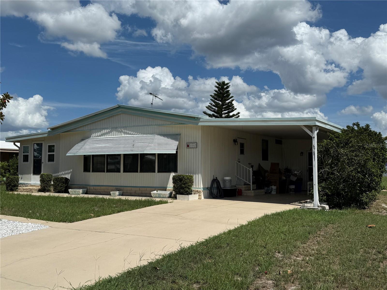 1440 NASSAU CIR, TAVARES, FL, 32778