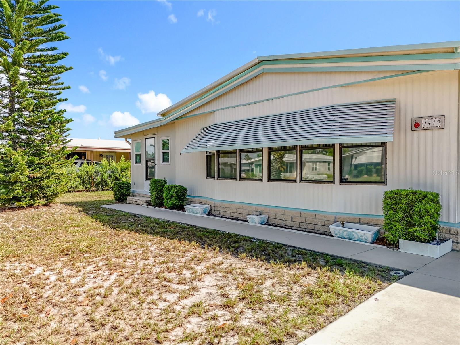 1440 NASSAU CIR, TAVARES, FL, 32778