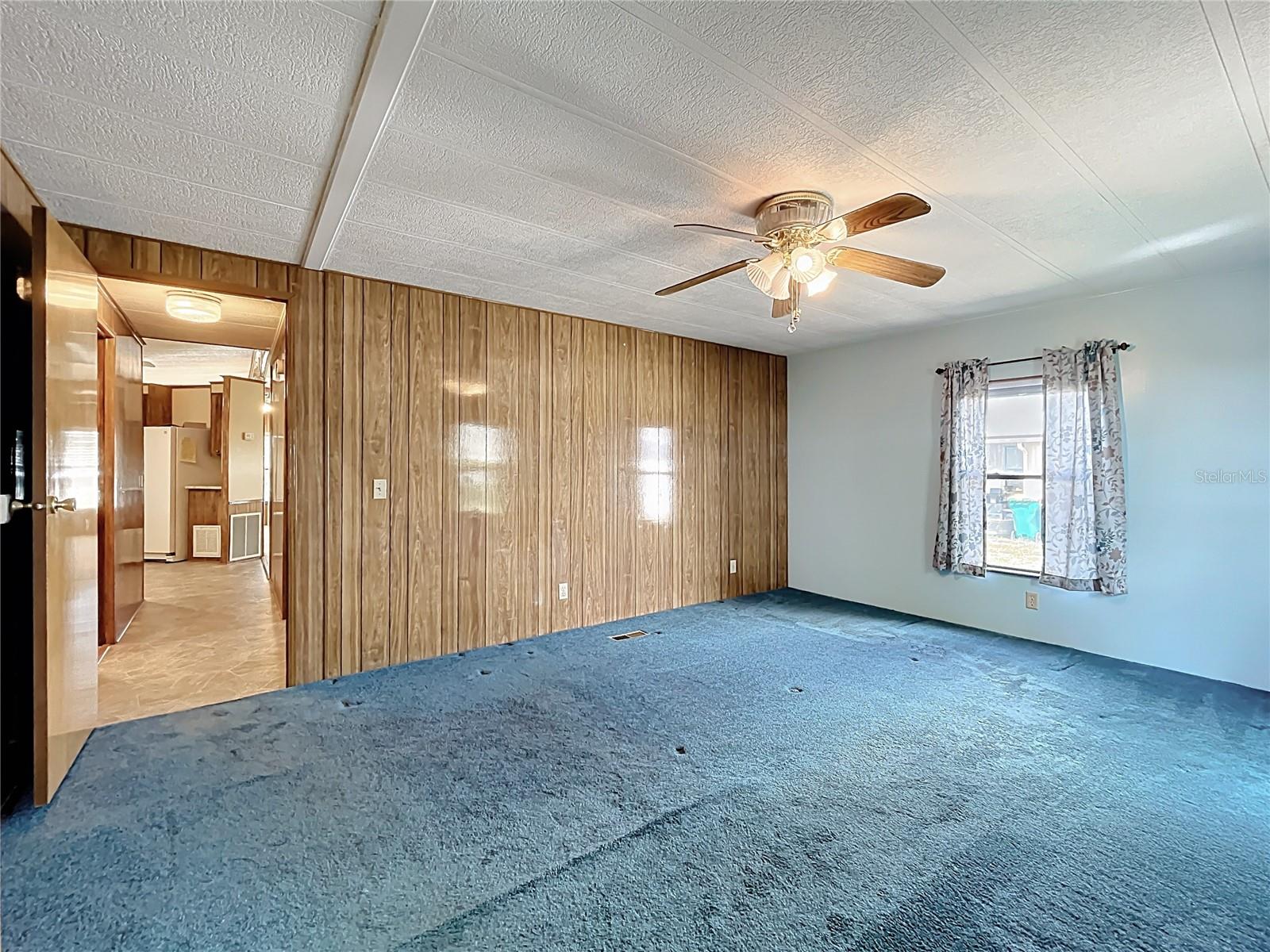 1440 NASSAU CIR, TAVARES, FL, 32778