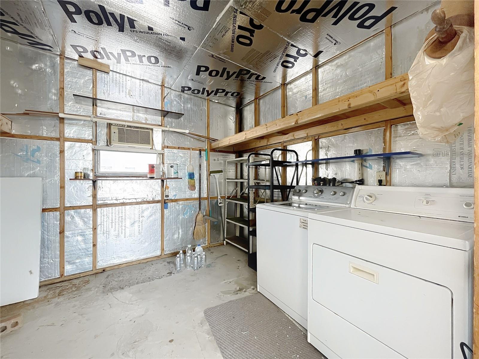 1440 NASSAU CIR, TAVARES, FL, 32778