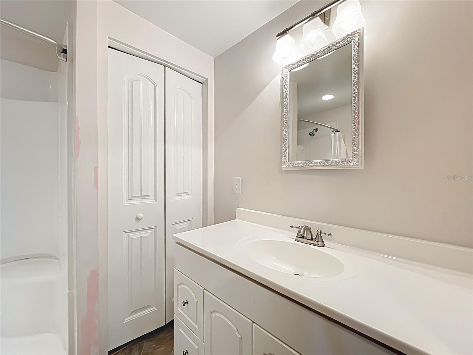 1440 NASSAU CIR, TAVARES, FL, 32778