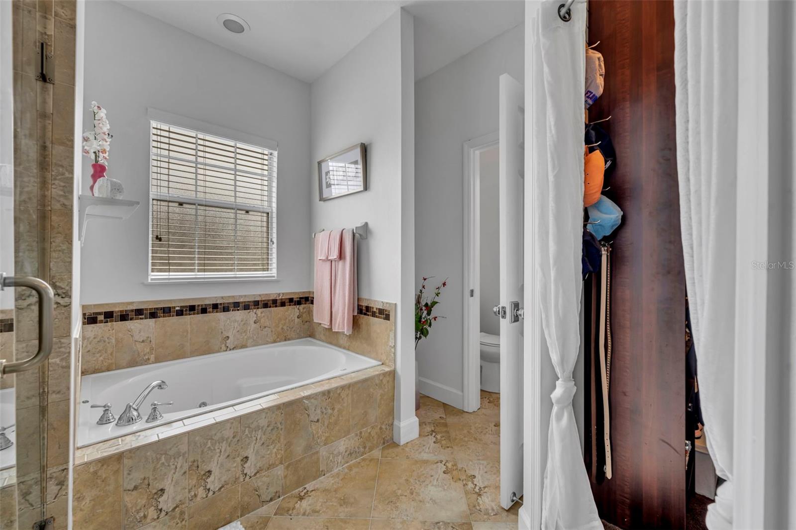 2400 FORMOSA AVE, ORLANDO, FL, 32804