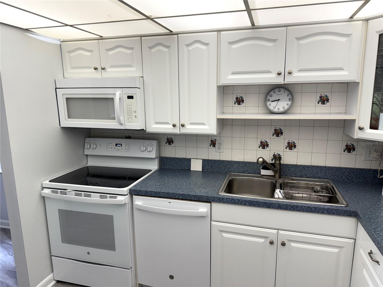 315 30TH AVE W #101B, BRADENTON, FL, 34205