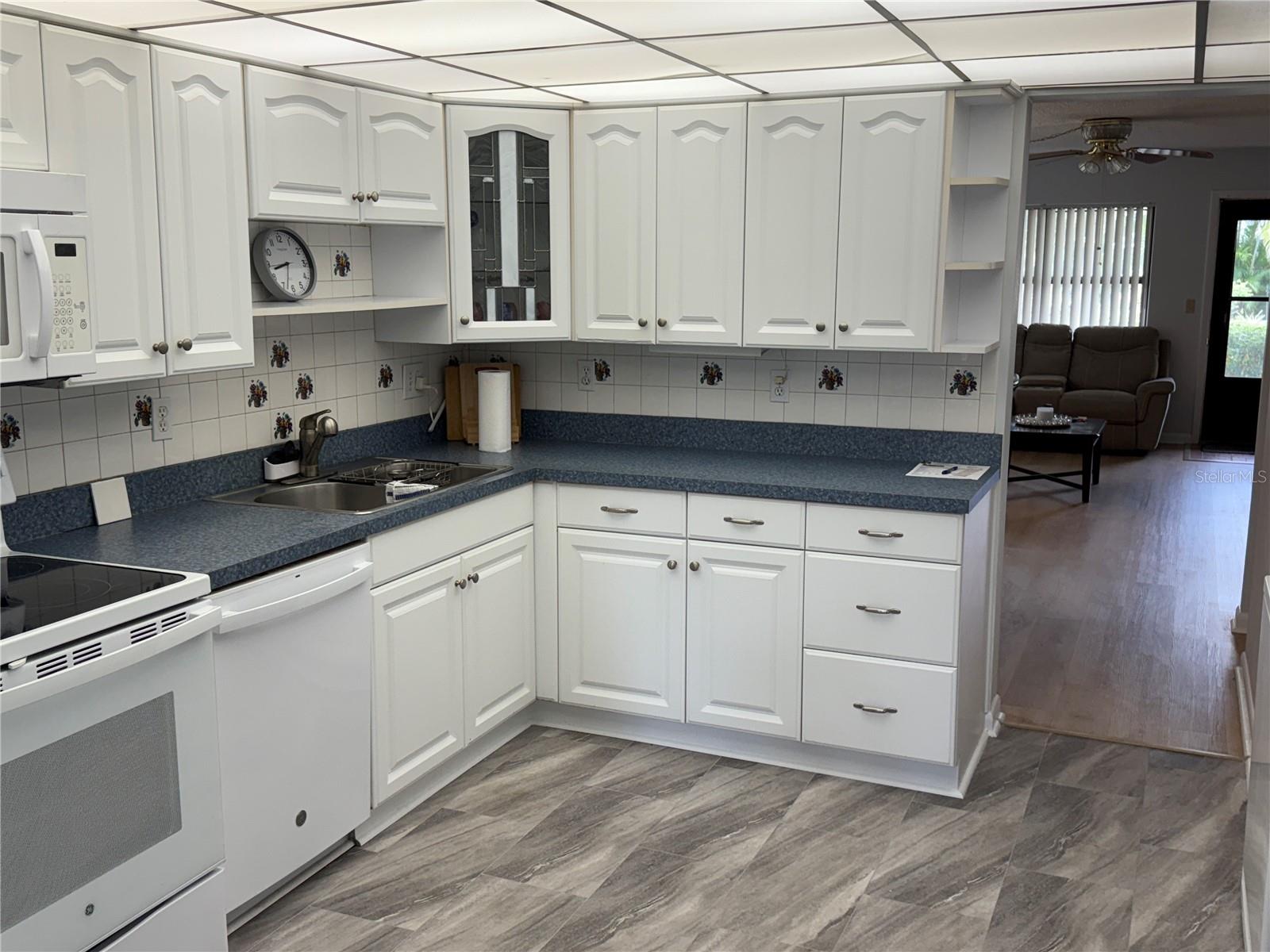 315 30TH AVE W #101B, BRADENTON, FL, 34205