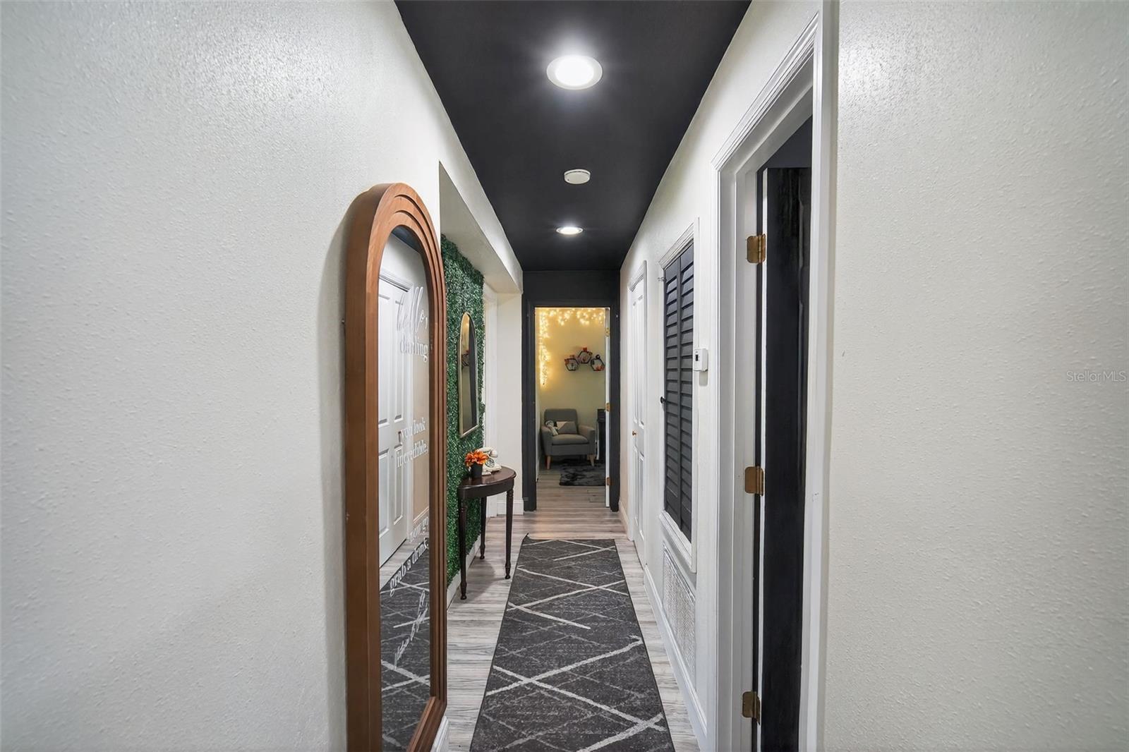 910 WHITEWAY DR, BROOKSVILLE, FL, 34601