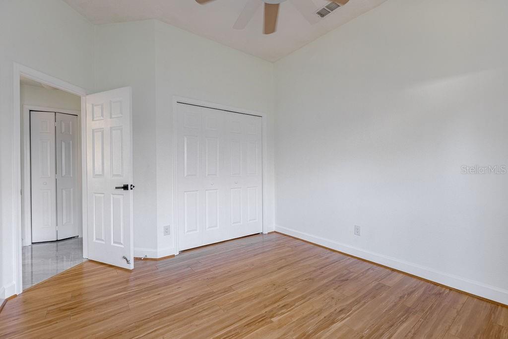 1032 LEGENDS PASS DR, VALRICO, FL, 33594