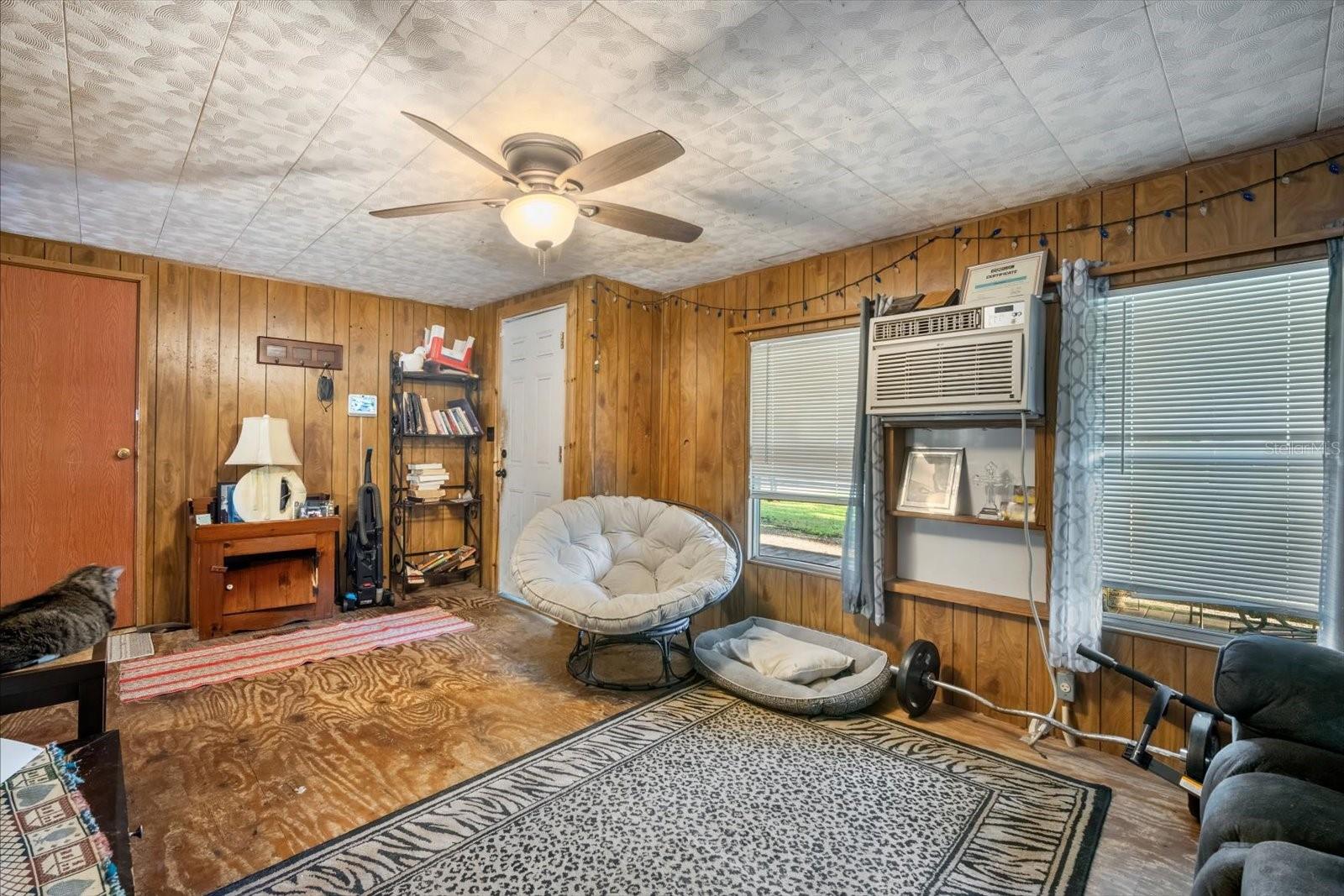 2407 E 148TH AVE, LUTZ, FL, 33549