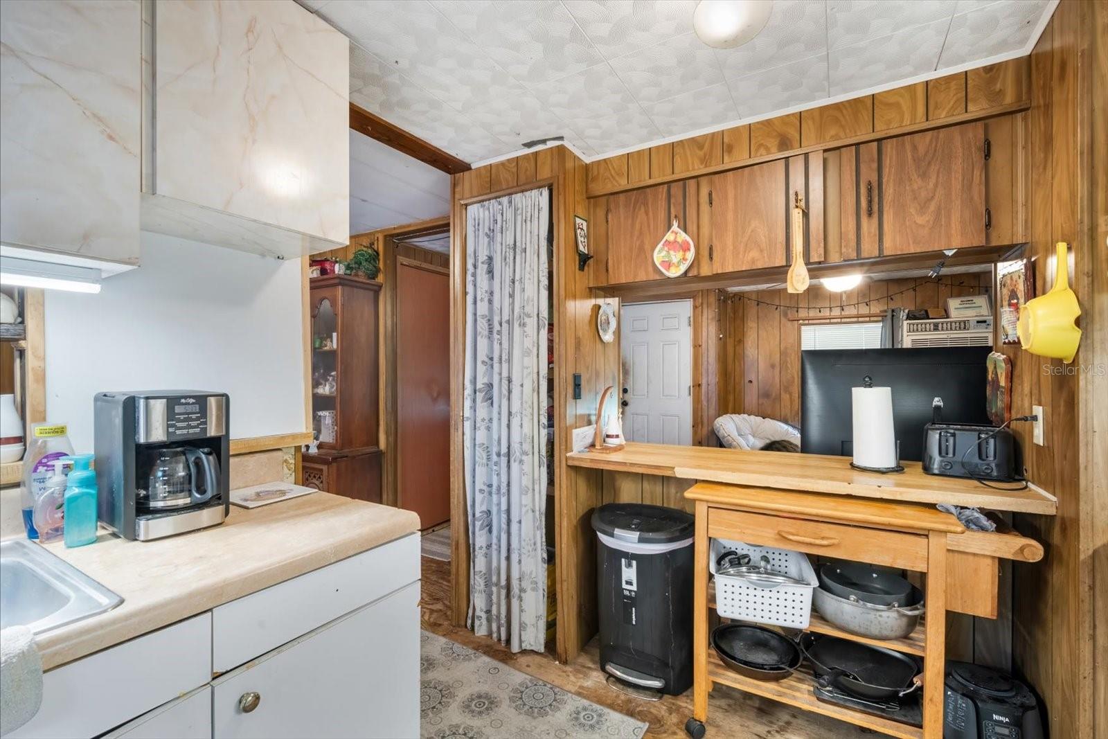 2407 E 148TH AVE, LUTZ, FL, 33549