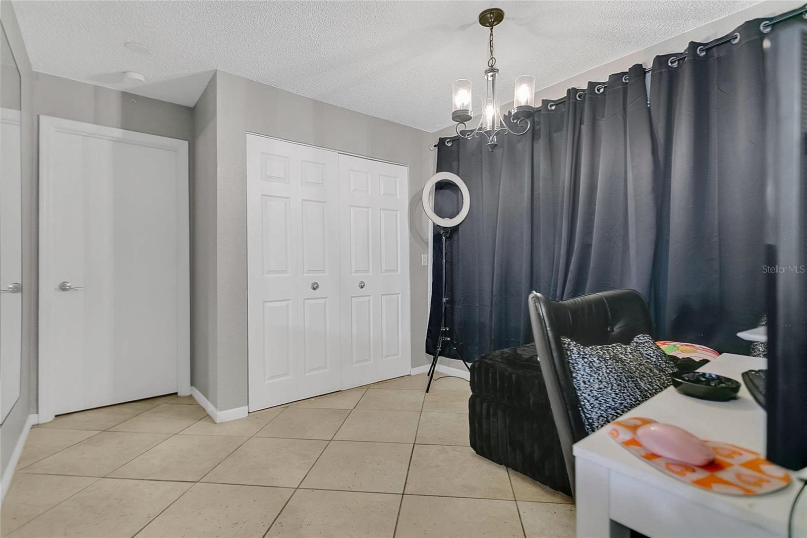 5148 CONROY RD #12, ORLANDO, FL, 32811