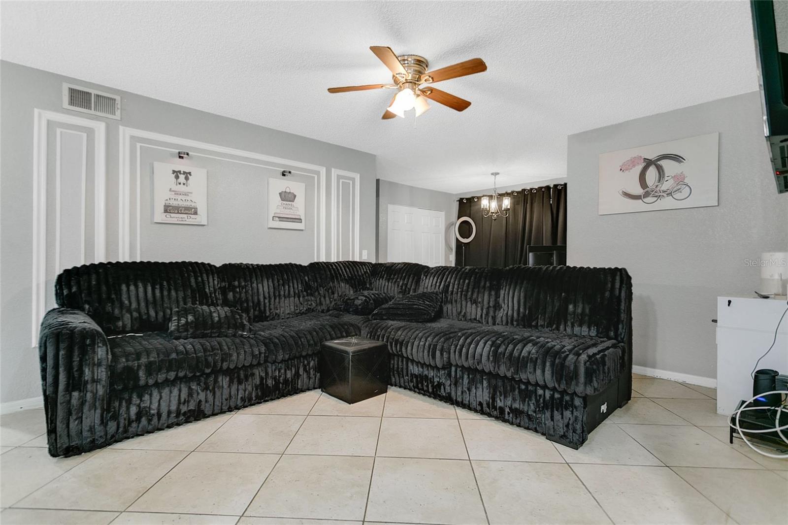 5148 CONROY RD #12, ORLANDO, FL, 32811