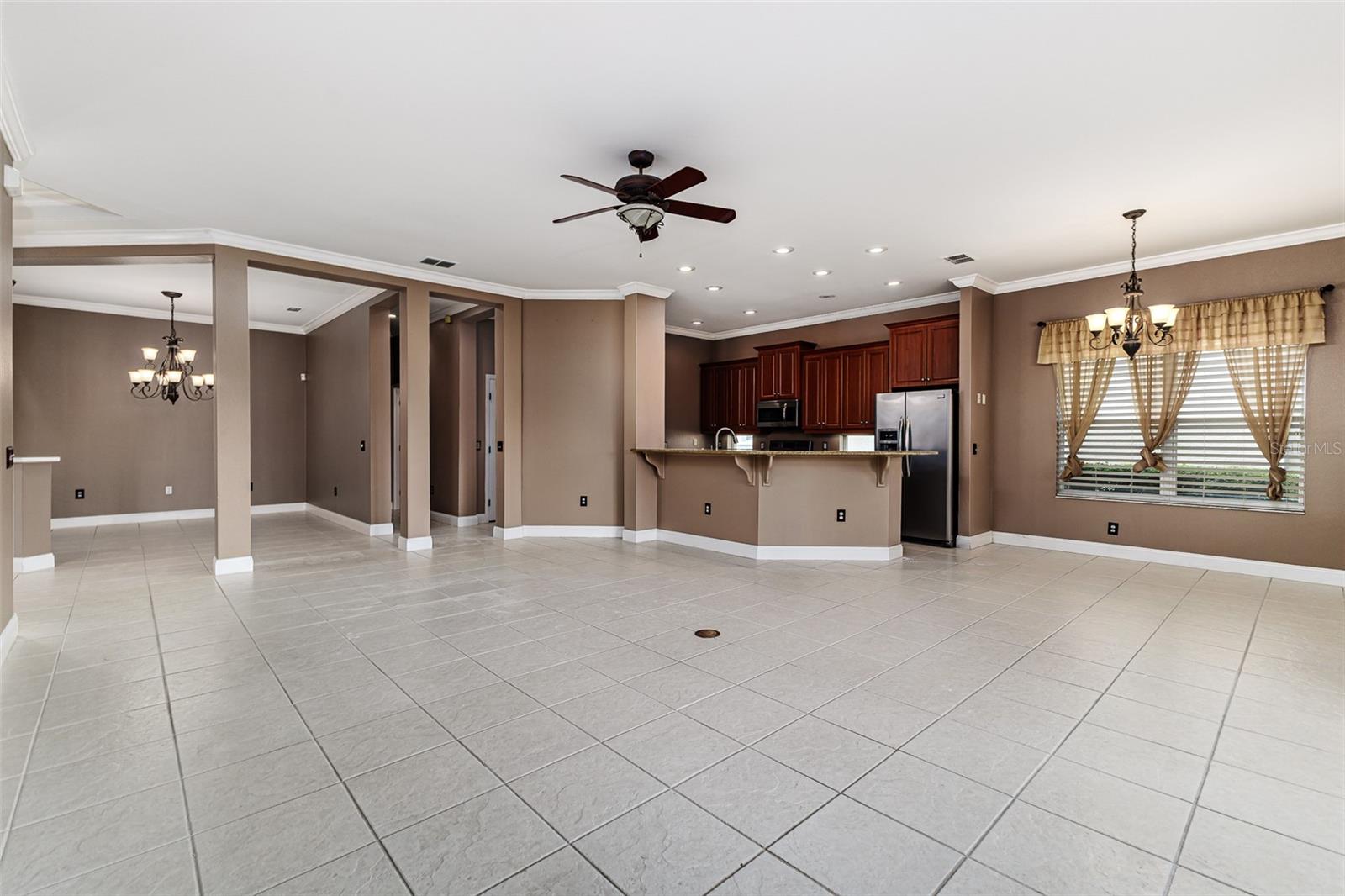 2564 LAUREL GLEN DR, LAKELAND, FL, 33803