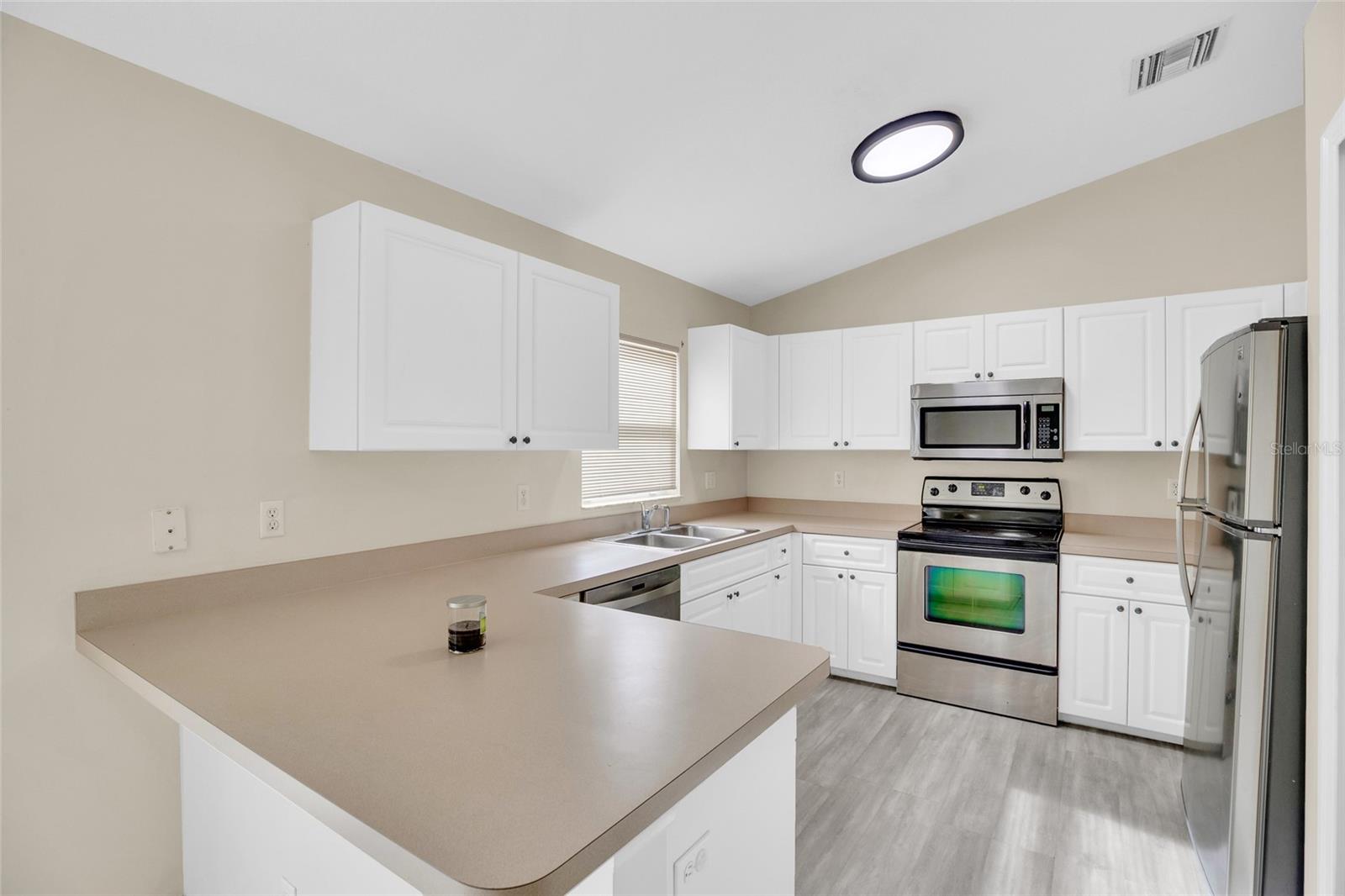 7976 105TH CT, VERO BEACH, FL, 32967