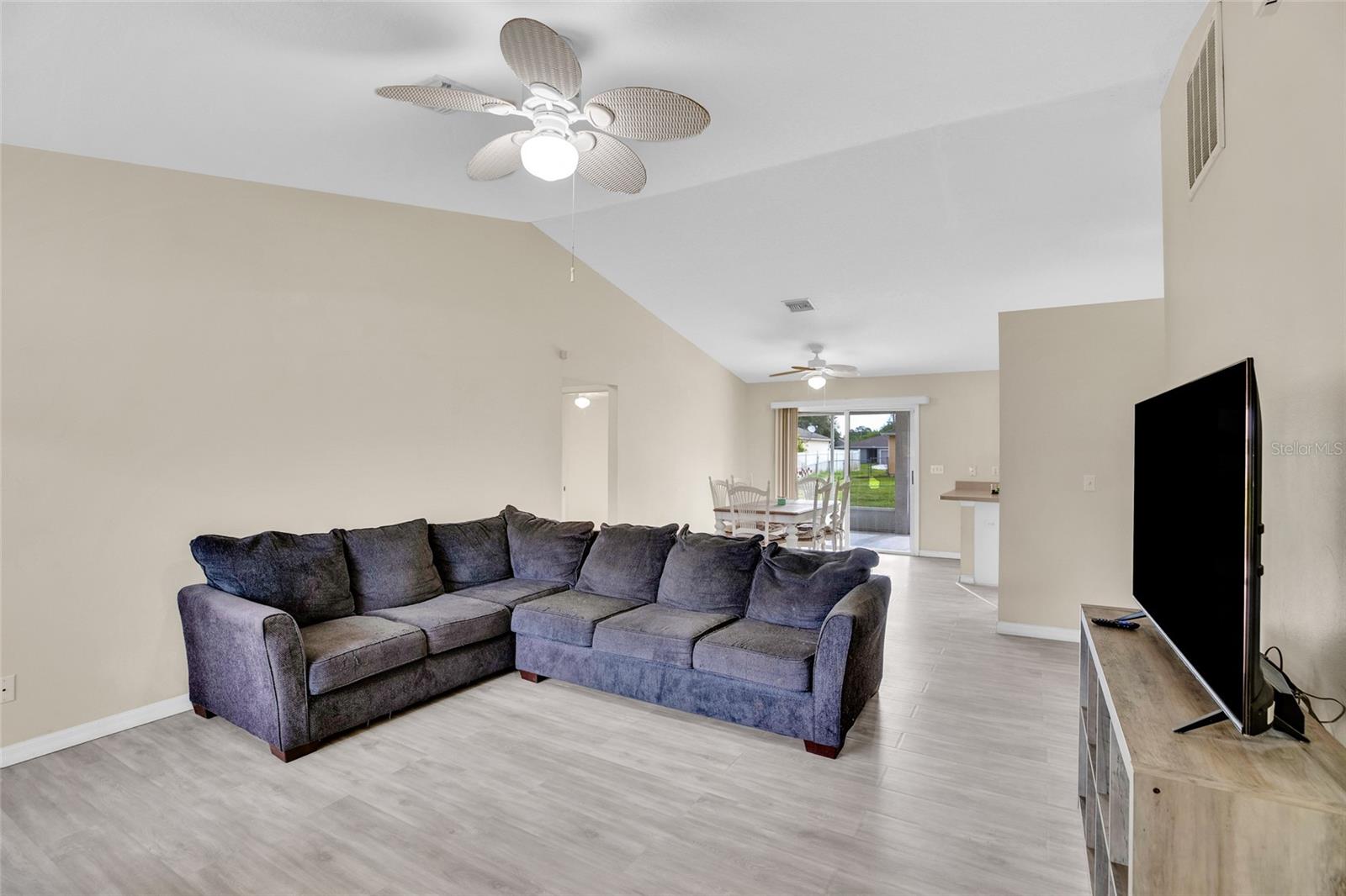 7976 105TH CT, VERO BEACH, FL, 32967