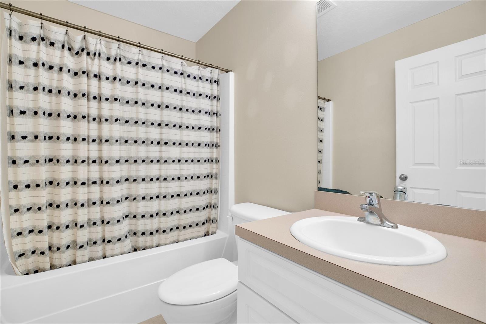 7976 105TH CT, VERO BEACH, FL, 32967