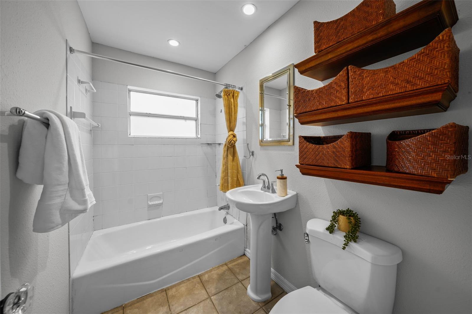 3409 W EL PRADO BLVD, TAMPA, FL, 33629