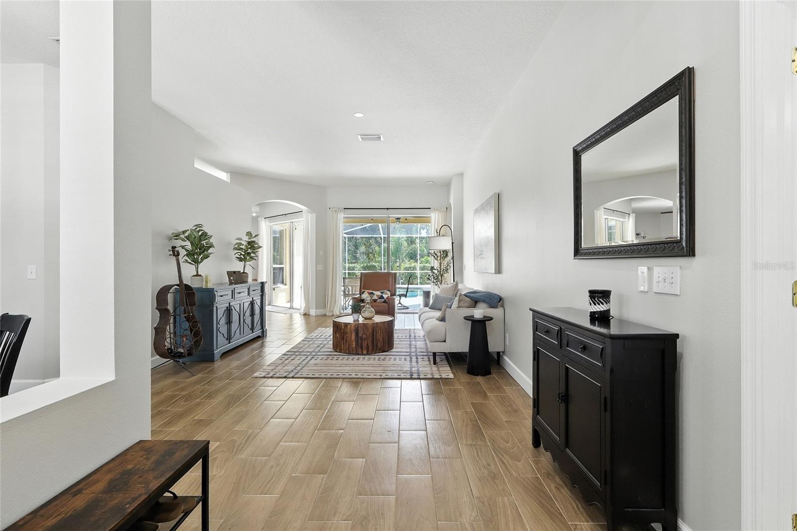 16211 BRIDGEPARK DR, LITHIA, FL, 33547