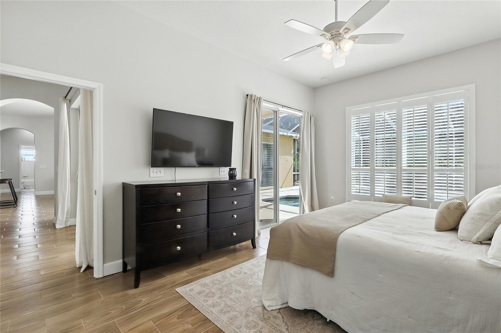 16211 BRIDGEPARK DR, LITHIA, FL, 33547