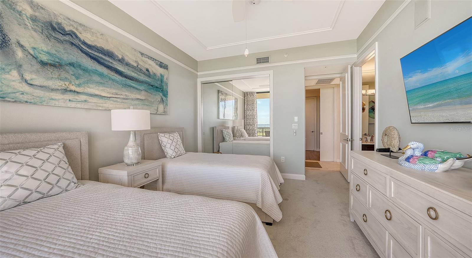 435 L AMBIANCE DR #L707, LONGBOAT KEY, FL, 34228