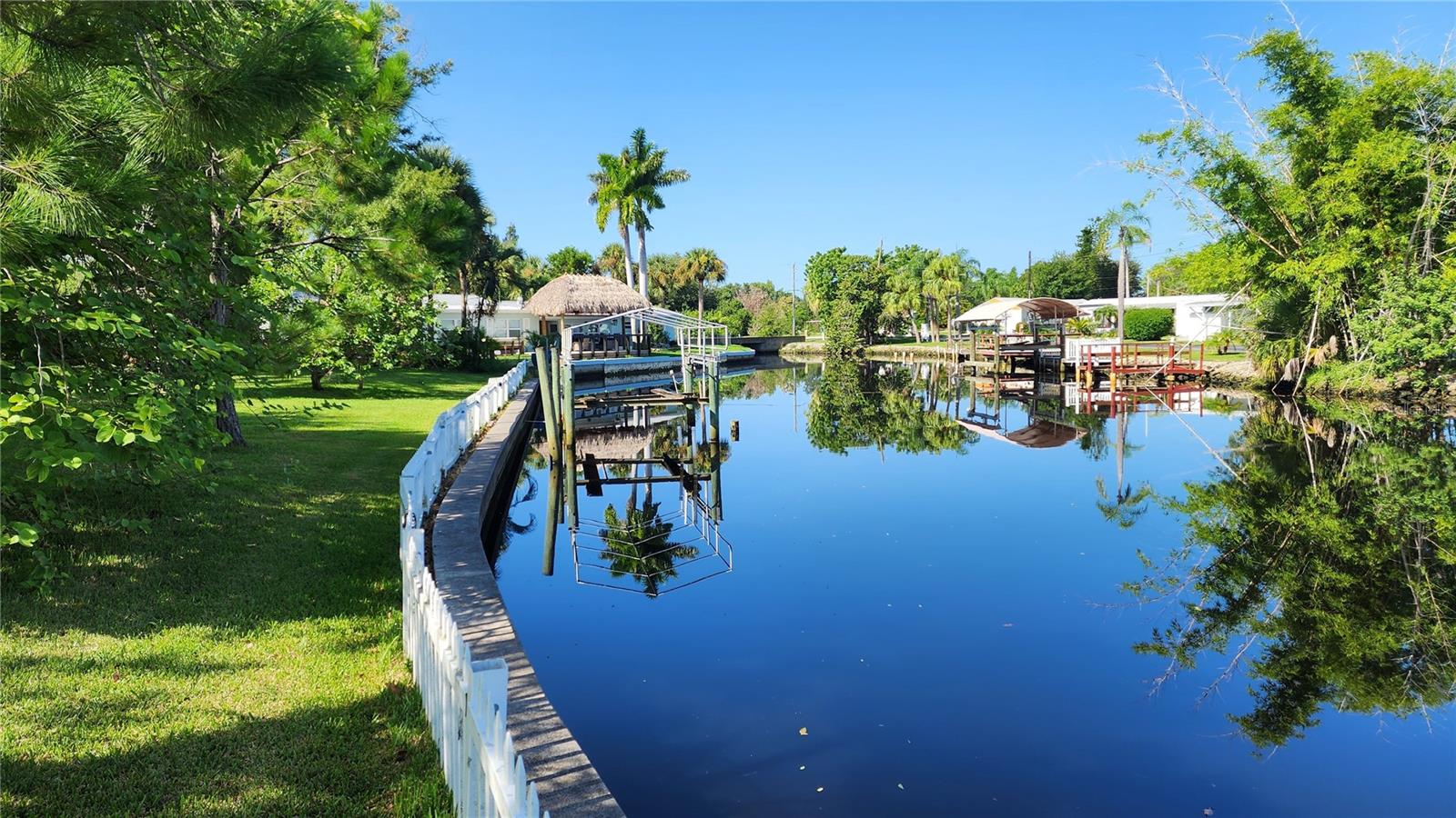 8516 RIVERSIDE DR, PUNTA GORDA, FL, 33982