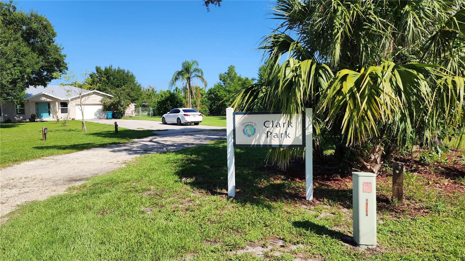 8516 RIVERSIDE DR, PUNTA GORDA, FL, 33982