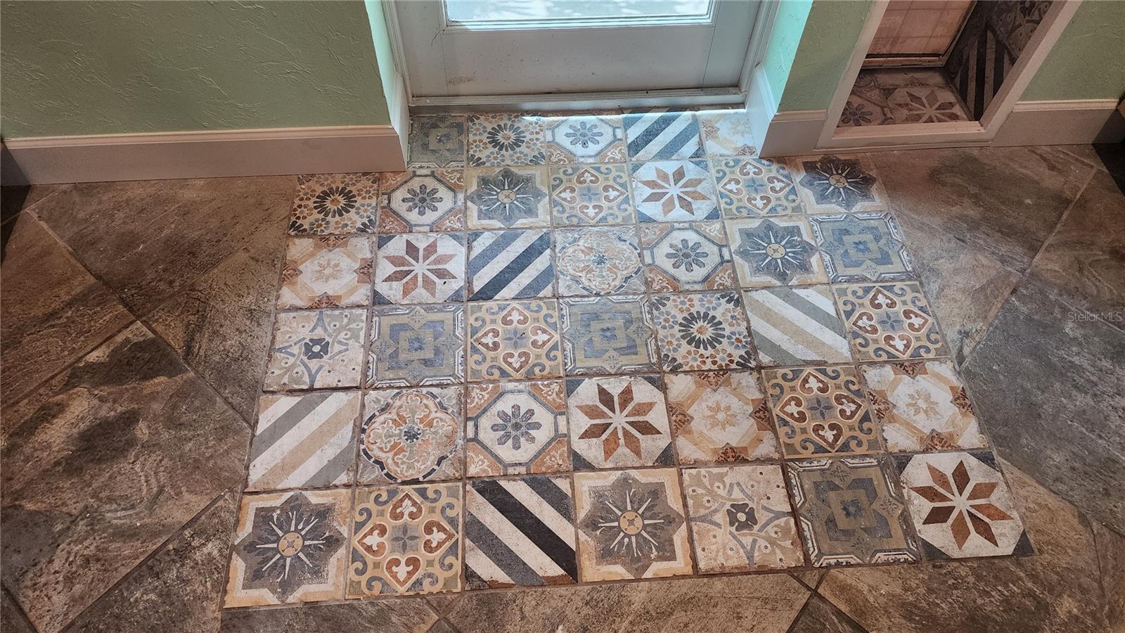 8516 RIVERSIDE DR, PUNTA GORDA, FL, 33982