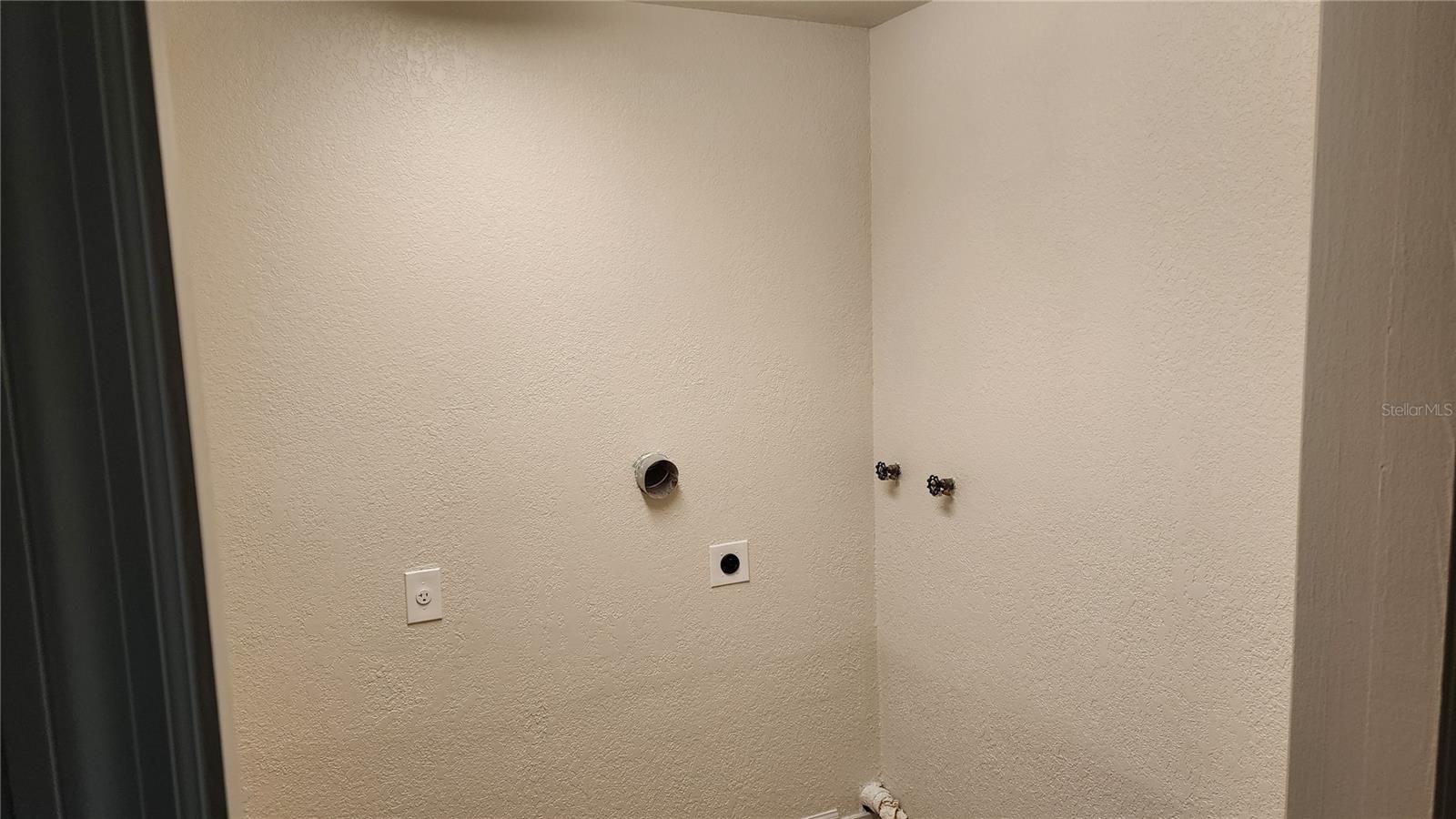 8516 RIVERSIDE DR, PUNTA GORDA, FL, 33982