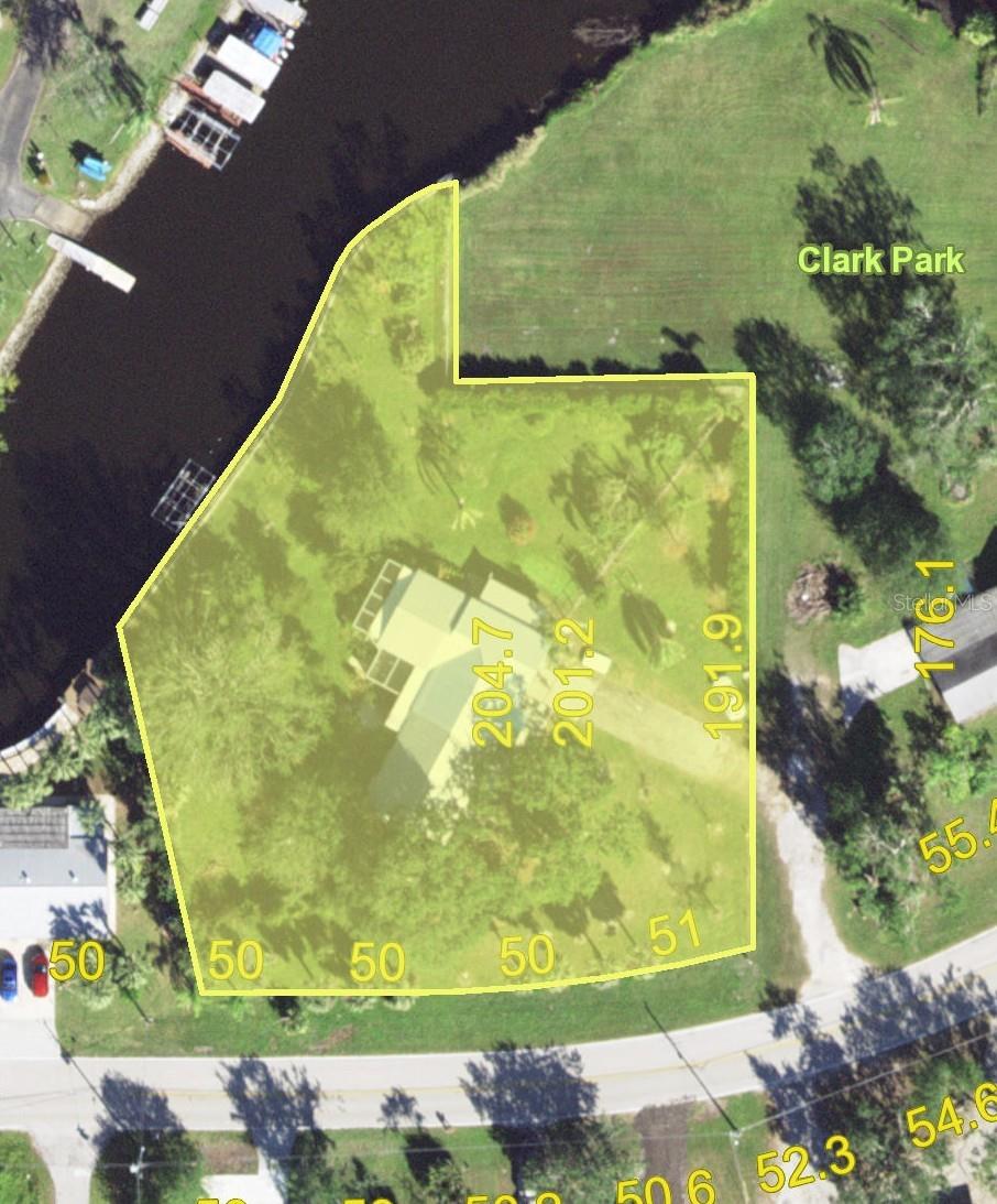 8516 RIVERSIDE DR, PUNTA GORDA, FL, 33982