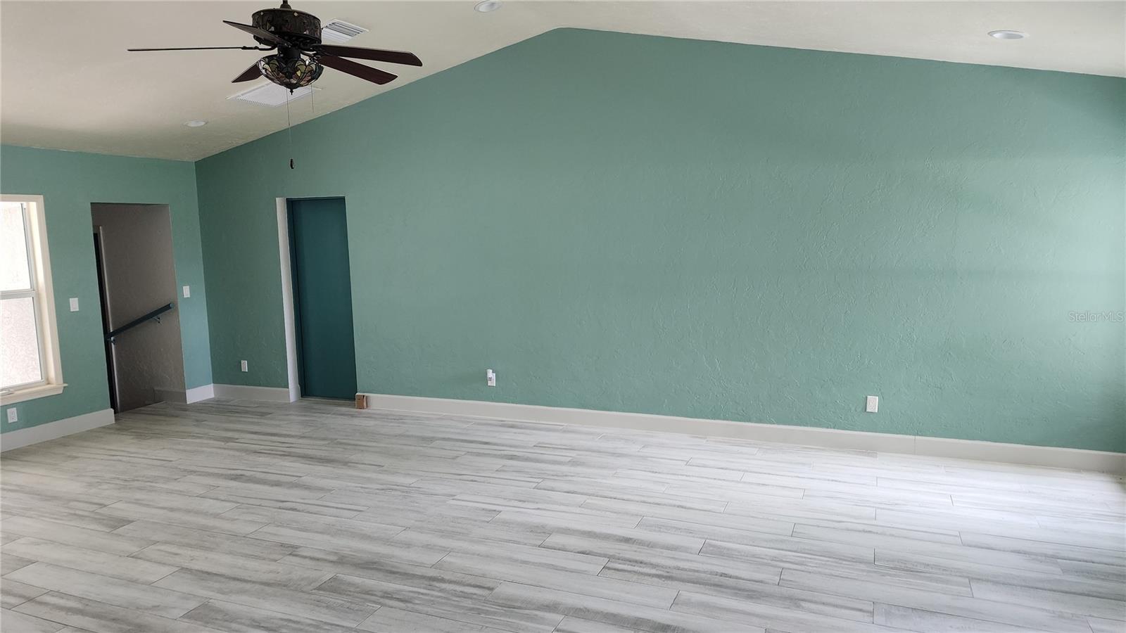 8516 RIVERSIDE DR, PUNTA GORDA, FL, 33982