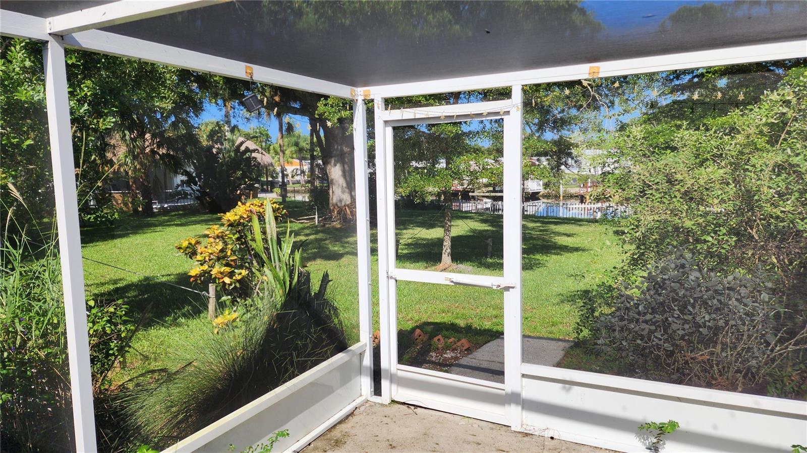 8516 RIVERSIDE DR, PUNTA GORDA, FL, 33982